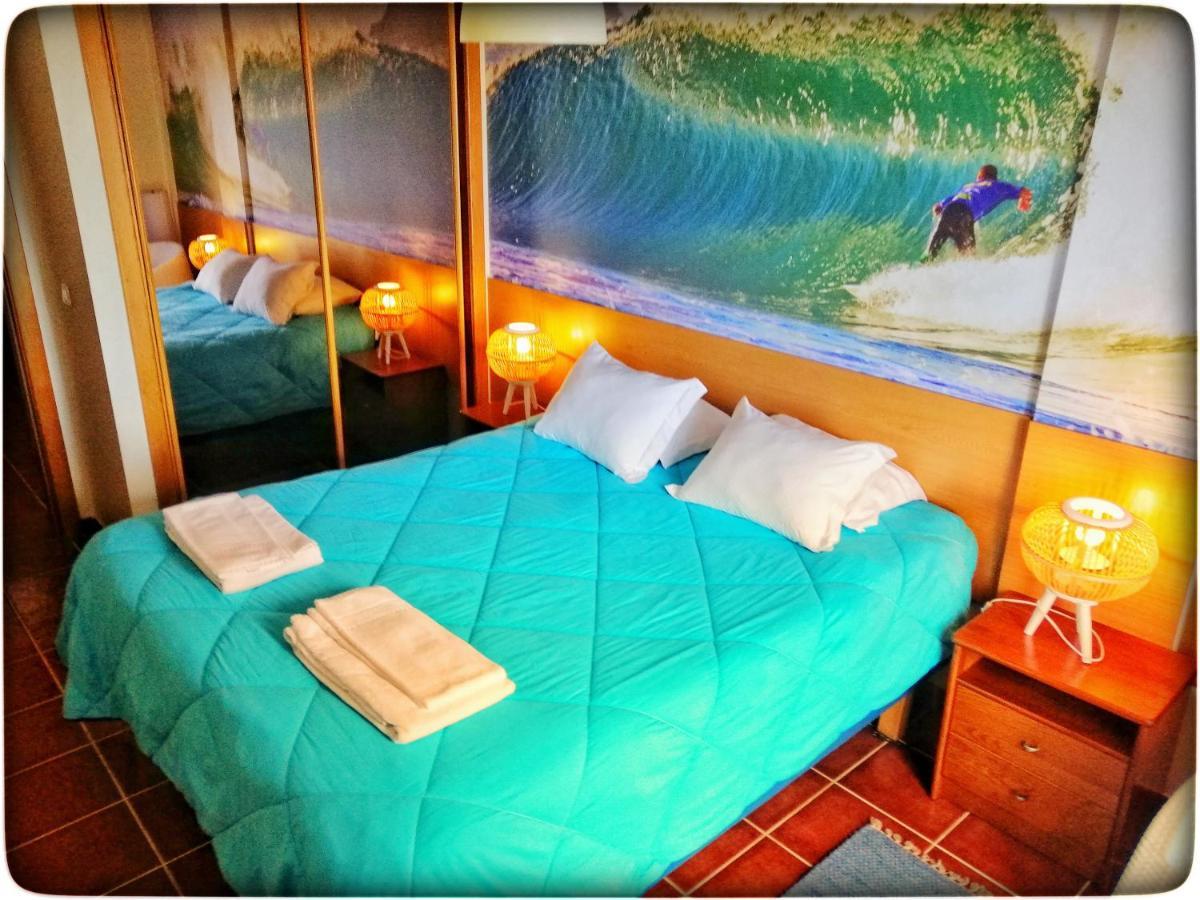 Supertubos Beach Hostel Atouguia Da Baleia Bagian luar foto