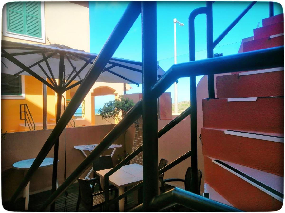 Supertubos Beach Hostel Atouguia Da Baleia Bagian luar foto