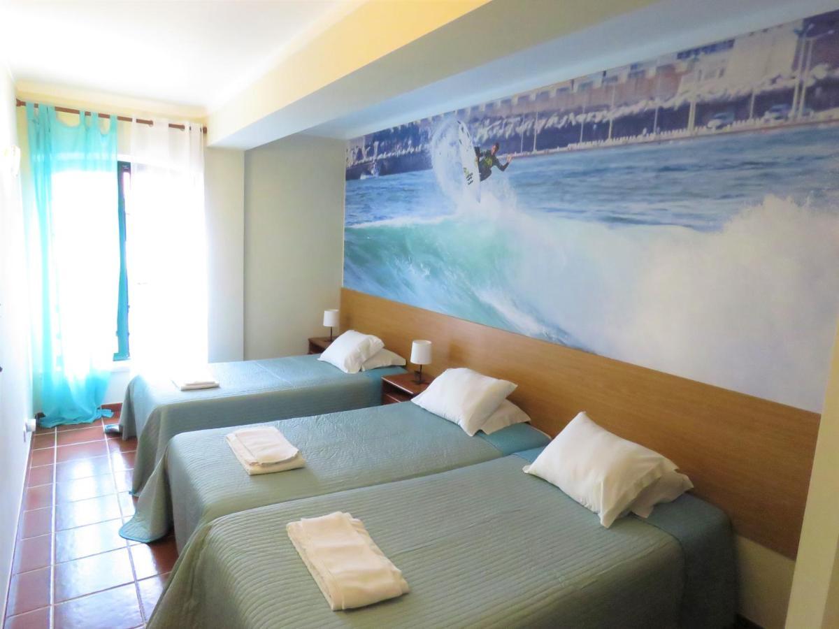 Supertubos Beach Hostel Atouguia Da Baleia Bagian luar foto