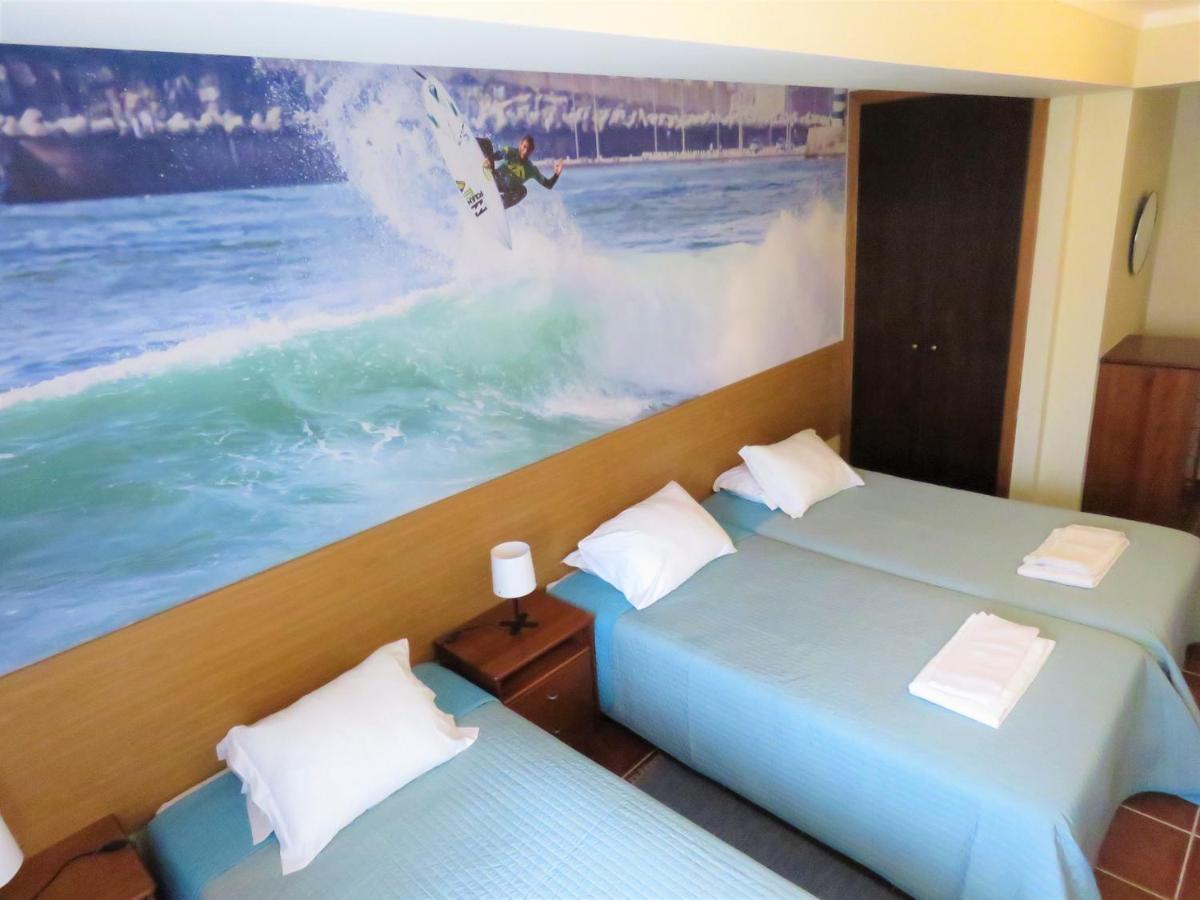 Supertubos Beach Hostel Atouguia Da Baleia Bagian luar foto