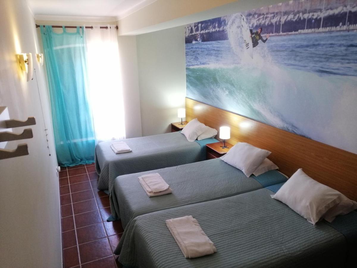 Supertubos Beach Hostel Atouguia Da Baleia Bagian luar foto