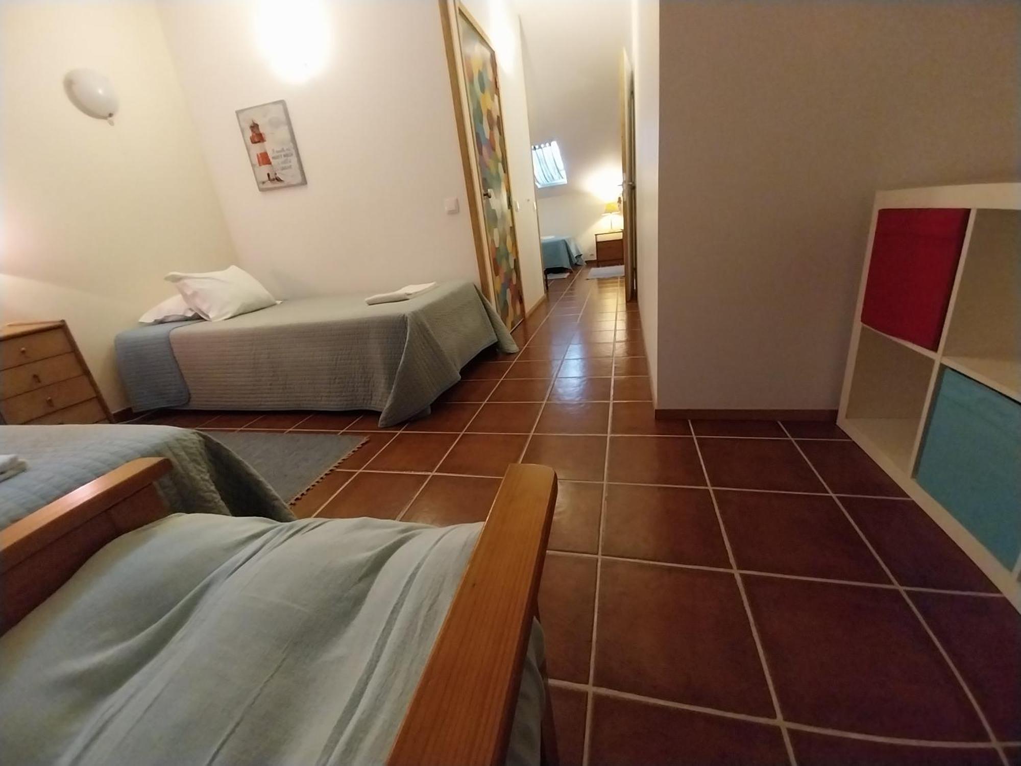 Supertubos Beach Hostel Atouguia Da Baleia Bagian luar foto