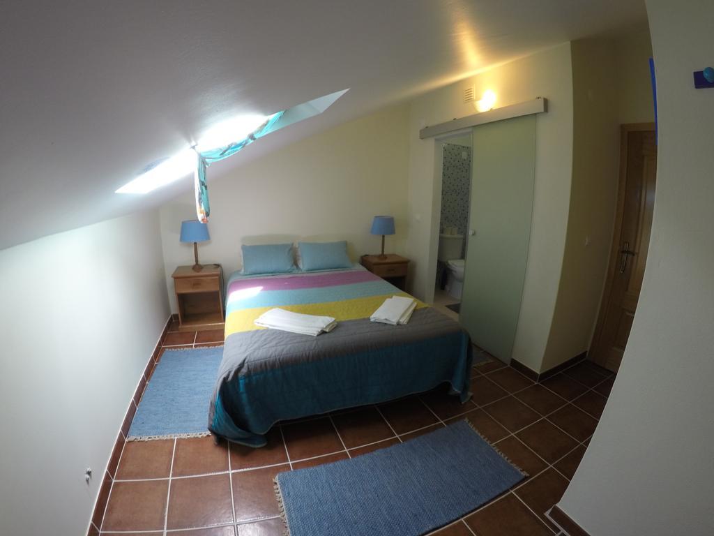 Supertubos Beach Hostel Atouguia Da Baleia Bagian luar foto