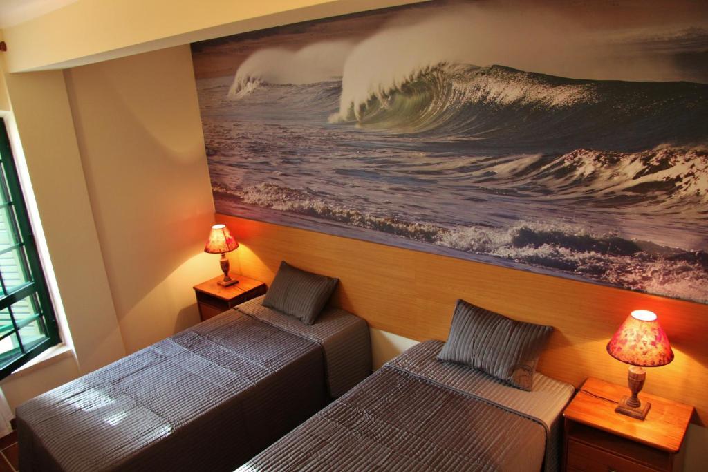 Supertubos Beach Hostel Atouguia Da Baleia Bagian luar foto