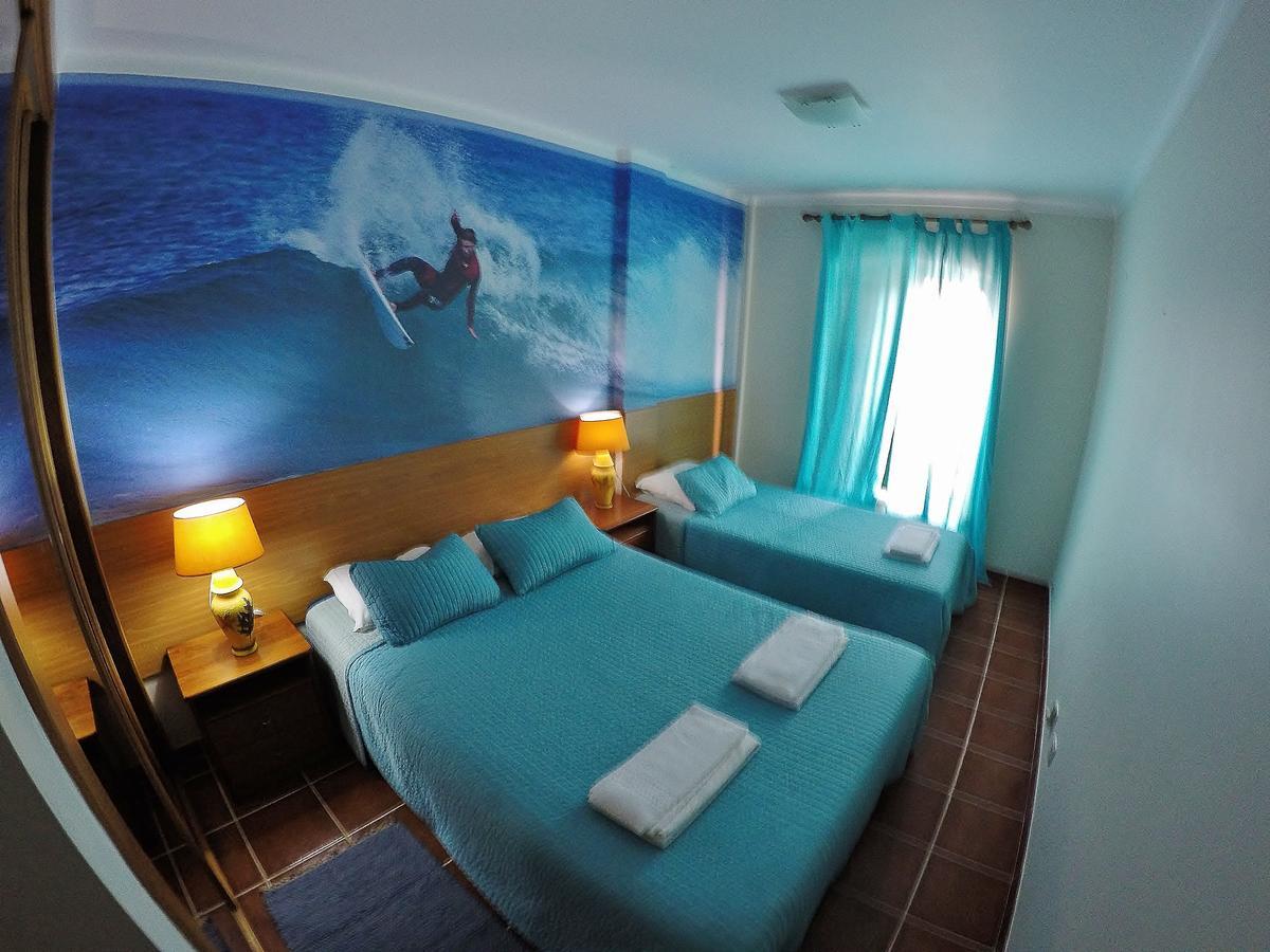 Supertubos Beach Hostel Atouguia Da Baleia Bagian luar foto