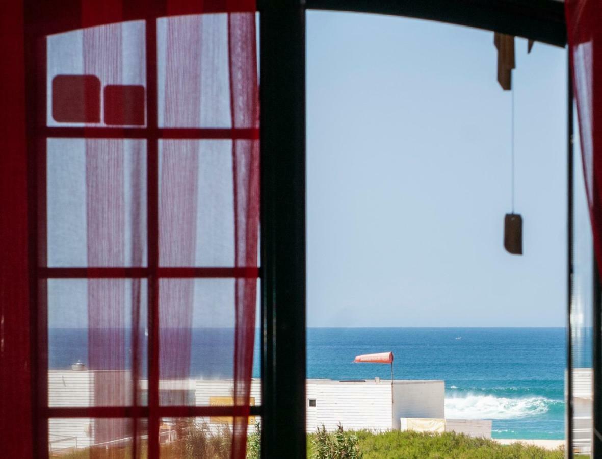 Supertubos Beach Hostel Atouguia Da Baleia Bagian luar foto